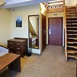 Crosna Hotel 3*