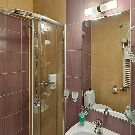 Crosna 3* Krościenko