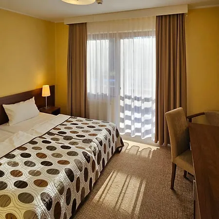 Crosna 3* クロシチェンコ