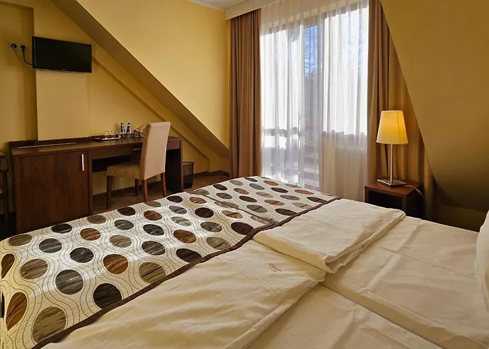 Crosna 3* Krościenko