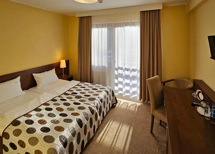 Crosna 3* Krościenko